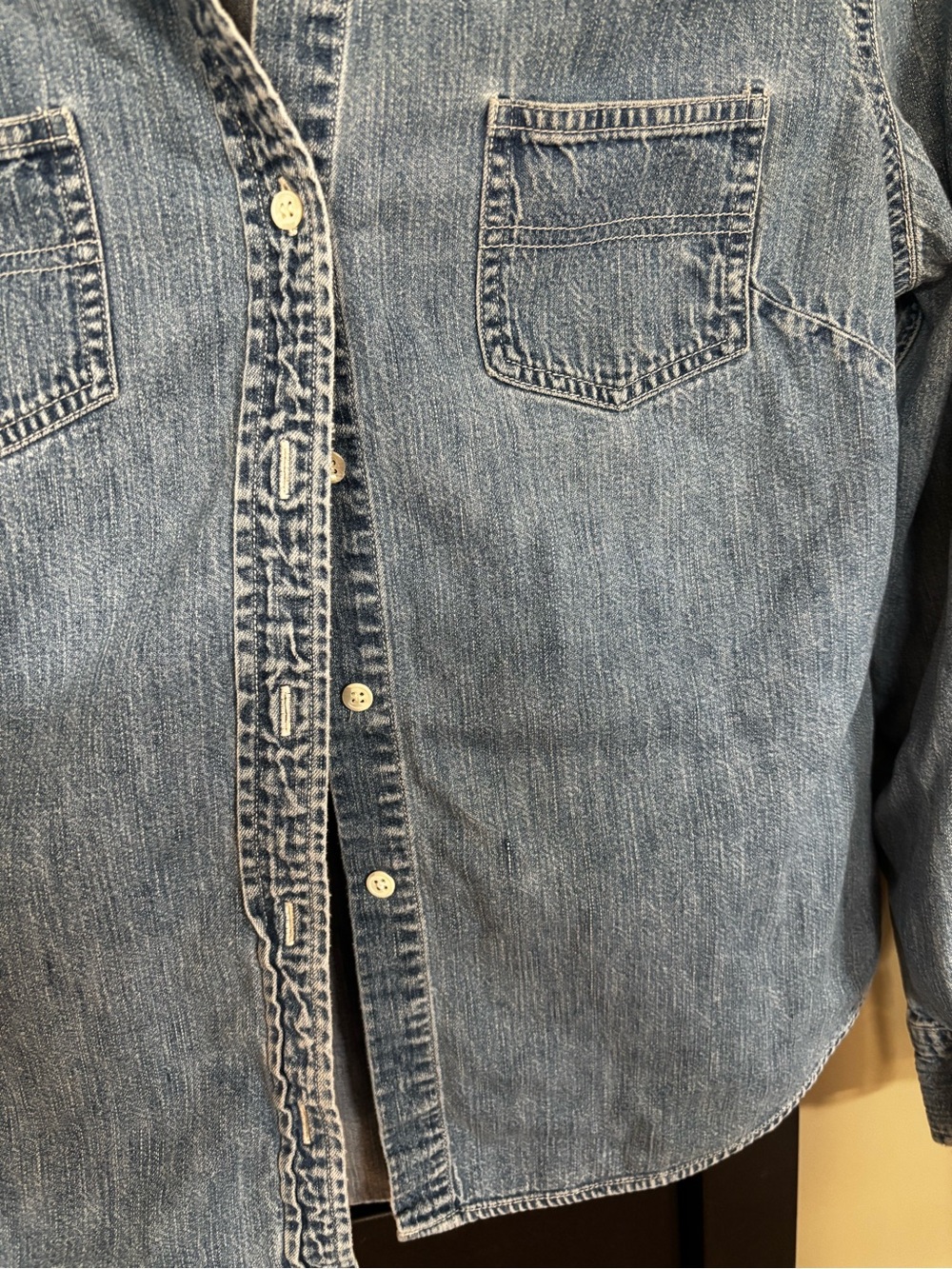 Vintage Banana Republic Denim Button Front Shirt 100%  Light Wash Red Label L - Picture 3 of 5